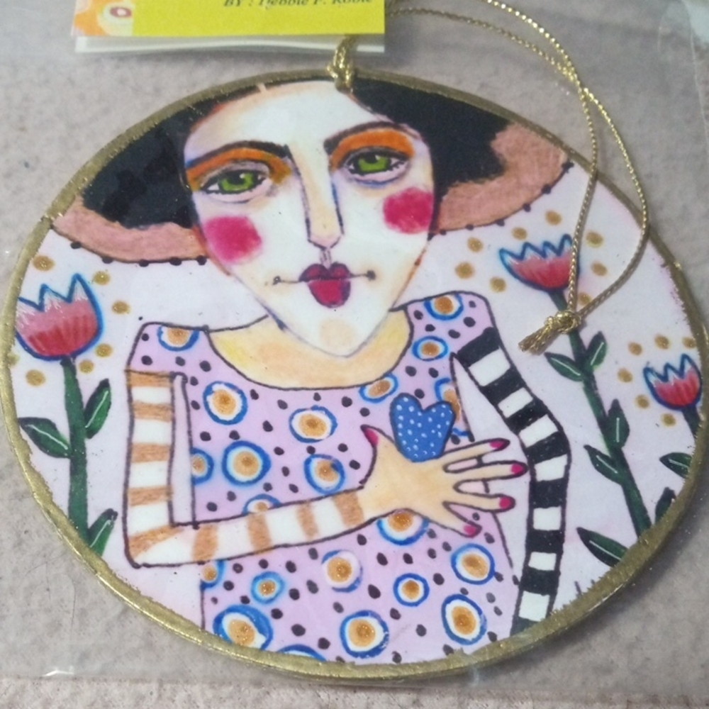 Artistic Pendant with Colorful Design